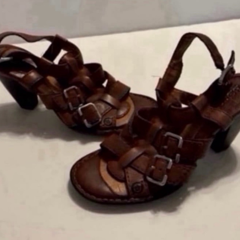 BORN Brown Leather Buckle Strap Heeled Sandals ladies, size 6 shoes